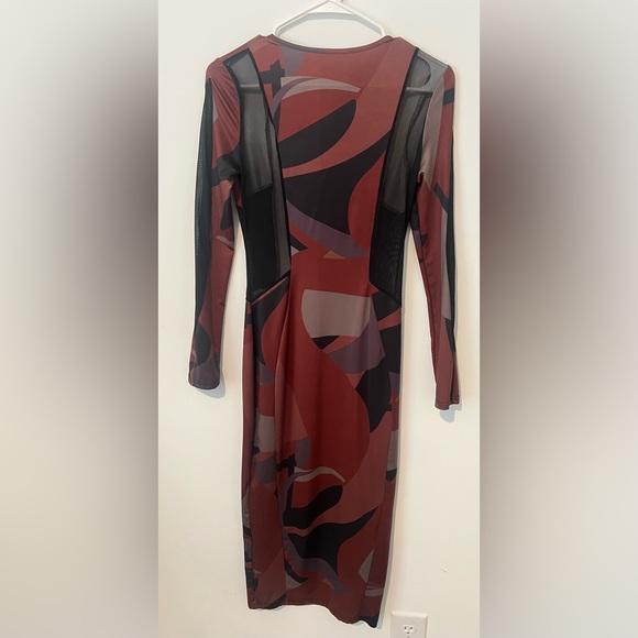 Trendy Boutique Red Black Long Sleeve Bodycon Dress - Picture 3 of 4